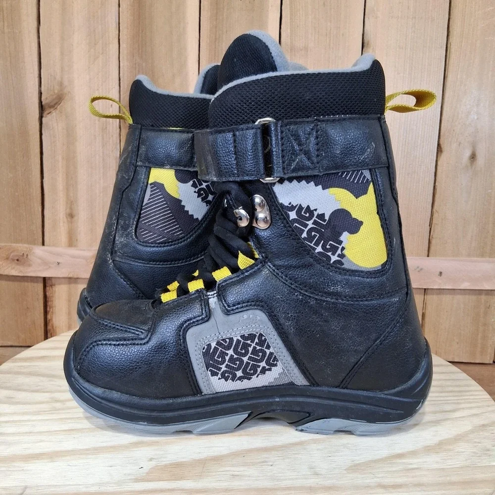Burton Freestyle Snowboard Boots Kids US 4 Black Yellow Youth‎